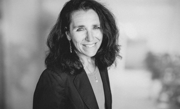 a portrait photo of Prof. Claude-Hélène Mayer