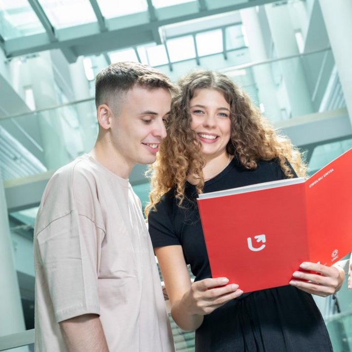 Dwoje studentów UŁ
