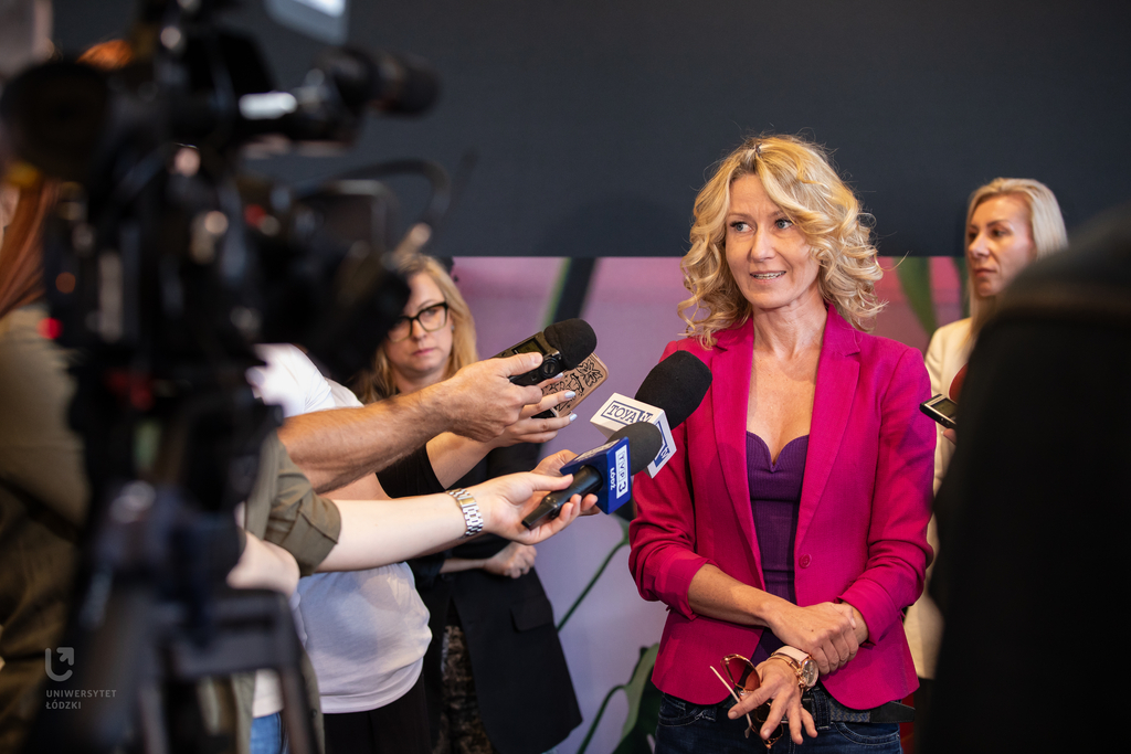 dr hab. Małgorzata Karpińska-Krakowiak, prof. UŁ (WSMiP)